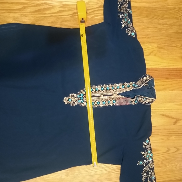 Salwar Kameez, purchased in Jackson Heights - Picture 2 of 5